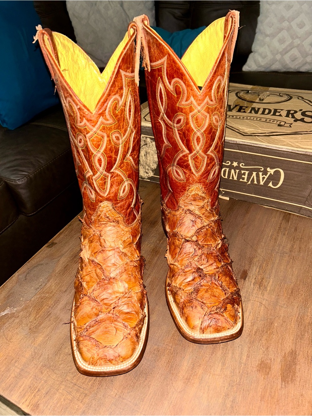 Cavenders Mens Tan Pirarucu & Honey Cowhide Wide Square Toe Exotic Cowboy Boots